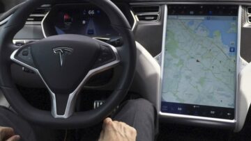Pemilik Tesla harus menengahi klaim iklan palsu Autopilot, menilai aturan - Autoblog