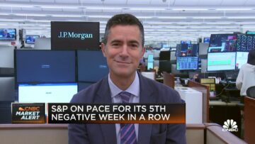 เรากำลังโน้มตัวไปสู่ภาวะถดถอยเล็กน้อยมากกว่าการลงจอดอย่างนุ่มนวล: Michael Feroli จาก JPMorgan