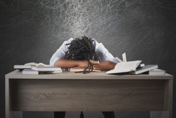 5 strategii pentru a reduce stresul profesorilor și pentru a îmbunătăți reținerea
