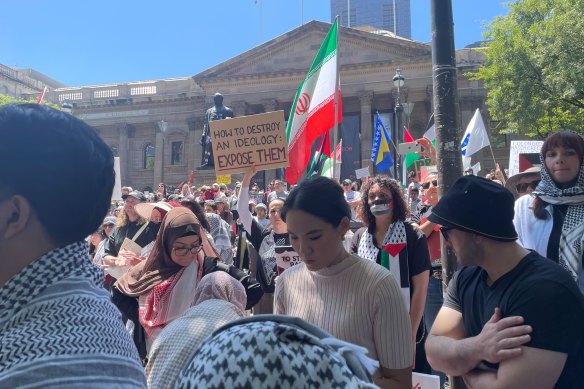 Palestine supporters rallied in Melbourne’s CBD for the sixth weekend in a row on Sunday.