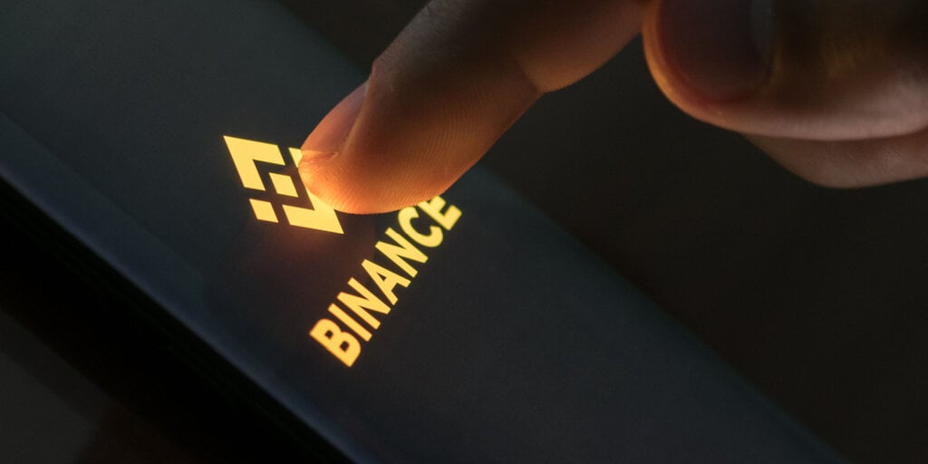 Binance Users Heading for the Exits? Over $1 Billion in Withdrawals—So Far - Decrypt