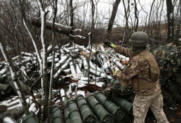 Европейские лидеры обвиняют промышленность в невыполнении обещания Украины по поставкам боеприпасов