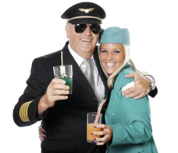 Stjuardessid avastasid Amsterdami Schipholi rutiinse kontrolli käigus alkoholi piirmäärasid ületamas