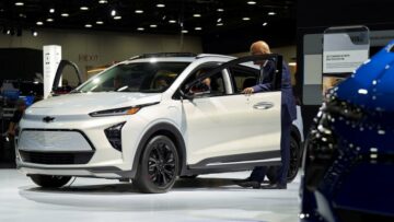 GM-UAW agreement expected to include a more affordable Bolt EUV - Autoblog