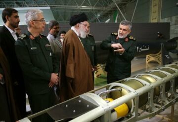 איראן חושפת טיל שיוט היפרסוני של פתח-2