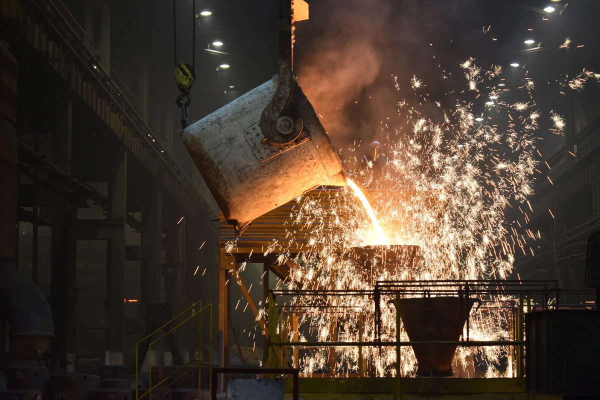 British Steel의 저배출 용광로로의 이전으로 인해 일자리 손실 우려 | 엔비로텍