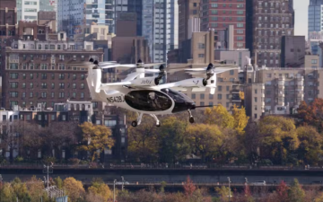 Joby — 第一架电动垂直起降飞机飞越纽约市