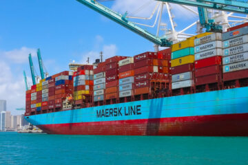 El plan de Maersk para eliminar 10,000 puestos de trabajo hace caer las acciones