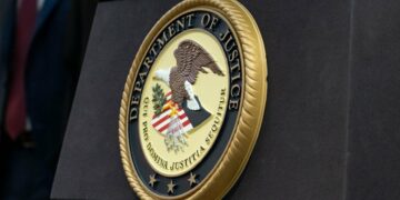 Pendiri SafeMoon Ditangkap saat DOJ Membuka Segel Dakwaan, SEC Mengajukan Tuntutan - Dekripsi