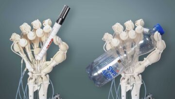 Znanstveniki 3D natisnejo zapleteno robotsko roko s kostmi, kitami in vezmi