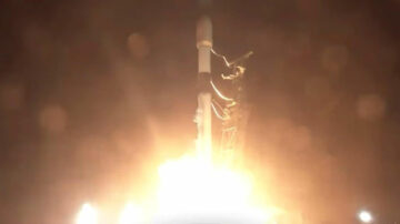 SpaceX Falcon 9 iz Kalifornije izstreli 22 satelitov Starlink
