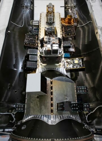 SpaceX, Vandenberg의 Transporter-90 Falcon 9 임무에서 9개의 페이로드 발사