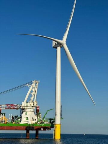 Vineyard Wind 1 Installs First 853-Foot-Tall GE Haliade-X Wind Turbines - CleanTechnica