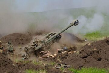 BAEシステムズとAMSがウクライナ砲兵システムを支援