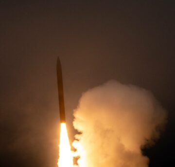 Homeland Defence interceptor besejrer ballistisk missil i test