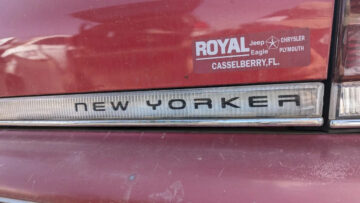 Joyau de la casse : Chrysler New Yorker 1995