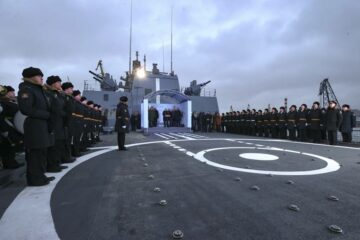 Russische Fregatte wird in Dienst gestellt und plant Hyperschallbewaffnung