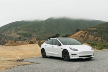 The Tesla autopilot hacker group unveils the “Elon mode”
