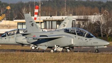 Itaalia õhujõudude katsetiivale tarniti kaks uut T-345 trenažööri