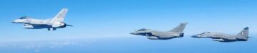Flygvapnet genomför gemensamma luftövningar "Desert Knight" med Frankrike, Förenade Arabemiraten inför Macrons resa till Indien