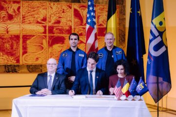 La Belgique signe les accords Artémis