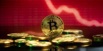 Bitcoin keldert 12% in 7 dagen terwijl BlackRock $1.1 miljard van ETF verzamelt - Decrypt