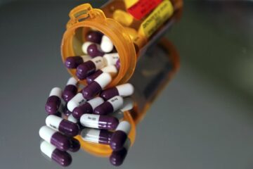 Канада, фармацевтична опозиція нависла над імпортом ліків у Флориді - Закон360