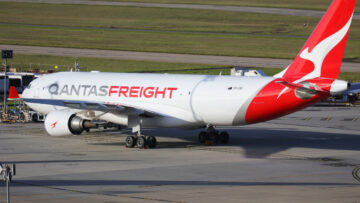 Độc quyền: Qantas nhận chiếc A330 mới nhất được chuyển đổi thành máy bay chở hàng