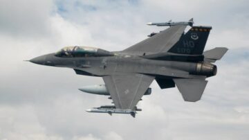 L'F-16 compie 50 anni Speciale: cosa serve per diventare un pilota Viper
