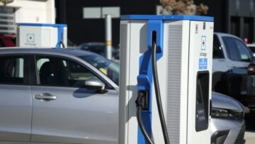 Federalni przyznają 623 mln dolarów na kolejne 7,500 ładowarek pojazdów elektrycznych w 22 stanach - Autoblog