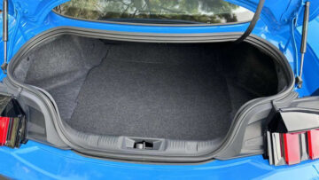 Teste de bagagem do Ford Mustang: Qual o tamanho do porta-malas? - Autoblog