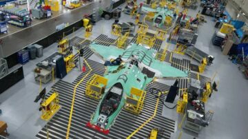 قامت شركة لوكهيد مارتن ببناء الطائرة رقم 1000 من طراز F-35