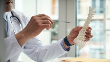 Dobrodelna organizacija Spinal cord začne poskus za obnovitev funkcij črevesja