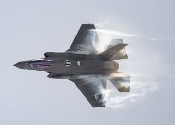 Oppgraderte F-35-leveranser faller til høsten 2024, sier Lockheed