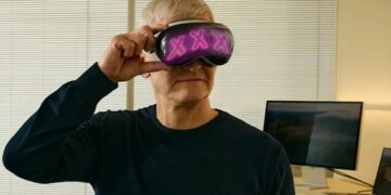 Apple Vision Pro는 VR 포르노를 수행하지 않으며 사용자는 이미 해킹을 시도하고 있습니다.