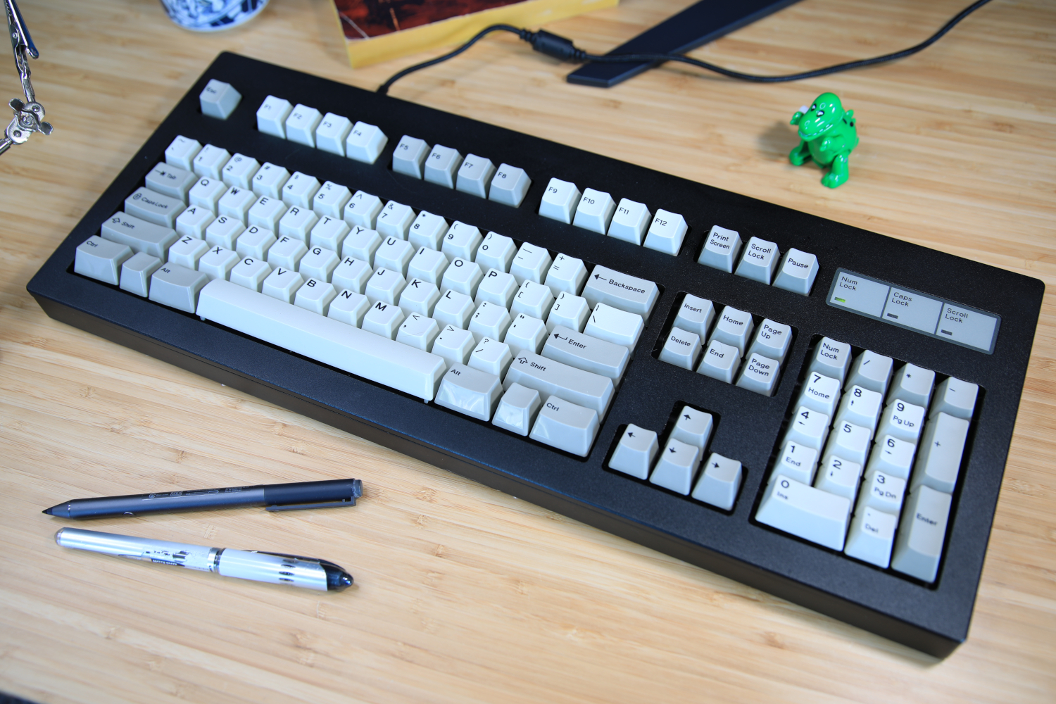 F 型超紧凑型 - 最佳老式机械键盘