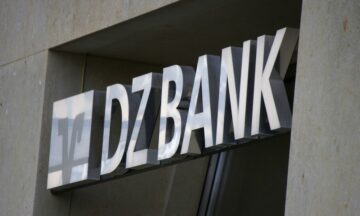 DZ Bank, найбільший у Німеччині, починає пілотну торгівлю біткойнами після запуску служб зберігання криптовалют - CryptoInfoNet