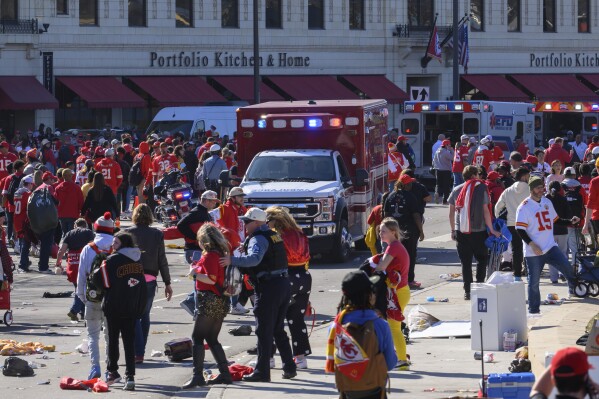 Fatal Shooting lämnar 1 död och 22 skadade efter Kansas City Chiefs Super Bowl Championship Parade