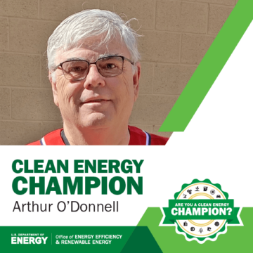 Tapaa mestari, joka auttoi New Mexicon puhtaan energian siirtymistä stipendin kautta - CleanTechnica
