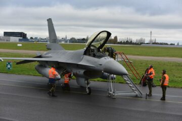 Hollandia leállítja az F-16-os eladását az amerikai cégnek, helyette Ukrajnába küldi