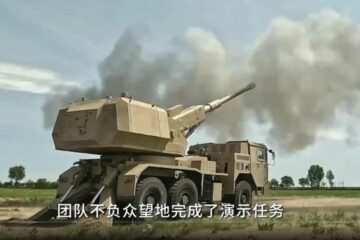NORINCO i Kina avtäcker tornet lastbilsmonterad 155 mm haubits