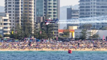 Pacific Airshow Gold Coast spreder sine vinger bredere for 2024