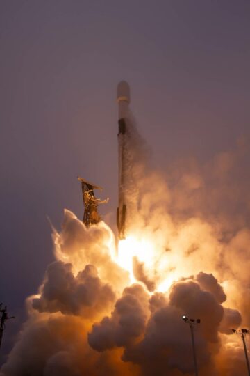 Pentagon launches six satellites to boost missile tracking capability