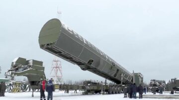 حداکثر سازندگان تسلیحات روسیه با کمبود نیروی کار و فناوری روبرو هستند