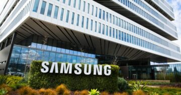 Samsung Galaxy S24 חושפת תרגום חי לשיחות רב-לשוניות חלקות