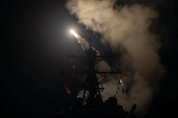 Wąskie gardła dostawców zagrażają wysiłkom Marynarki Wojennej Stanów Zjednoczonych zmierzającym do zwiększenia zapasów broni