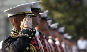 La Marina ammorbidisce la sua posizione sulla marijuana