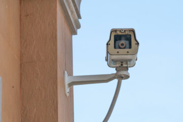 دوربین‌های Wyze به جاسوسی تصادفی کاربر اجازه می‌دهند