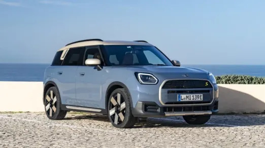 2025 Mini Countryman SE All4 First Drive Review: Electrified and better for it - Autoblog