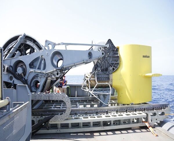 Aselsan unveils low-frequency towed active sonar system